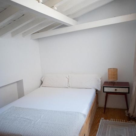 Cozy & Quiet Apartment In The Center مالقة المظهر الخارجي الصورة