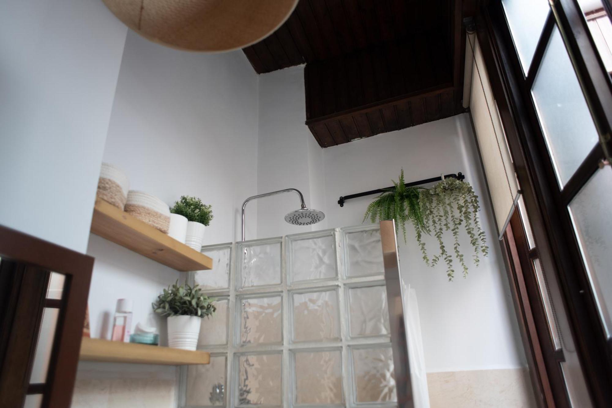 Cozy & Quiet Apartment In The Center مالقة المظهر الخارجي الصورة